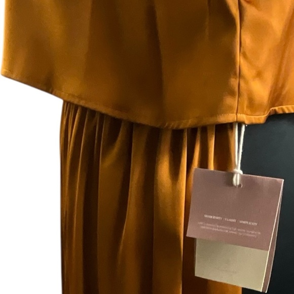 NAP Free Flowing Cropped Jacket Lounge Wear Pleated Sleeve Cuff in Warm Amber - Picture 8 of 14